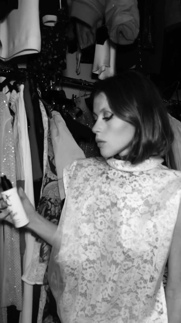 @stolzes x @maccosmeticsgermany 

Video by @thenons_
